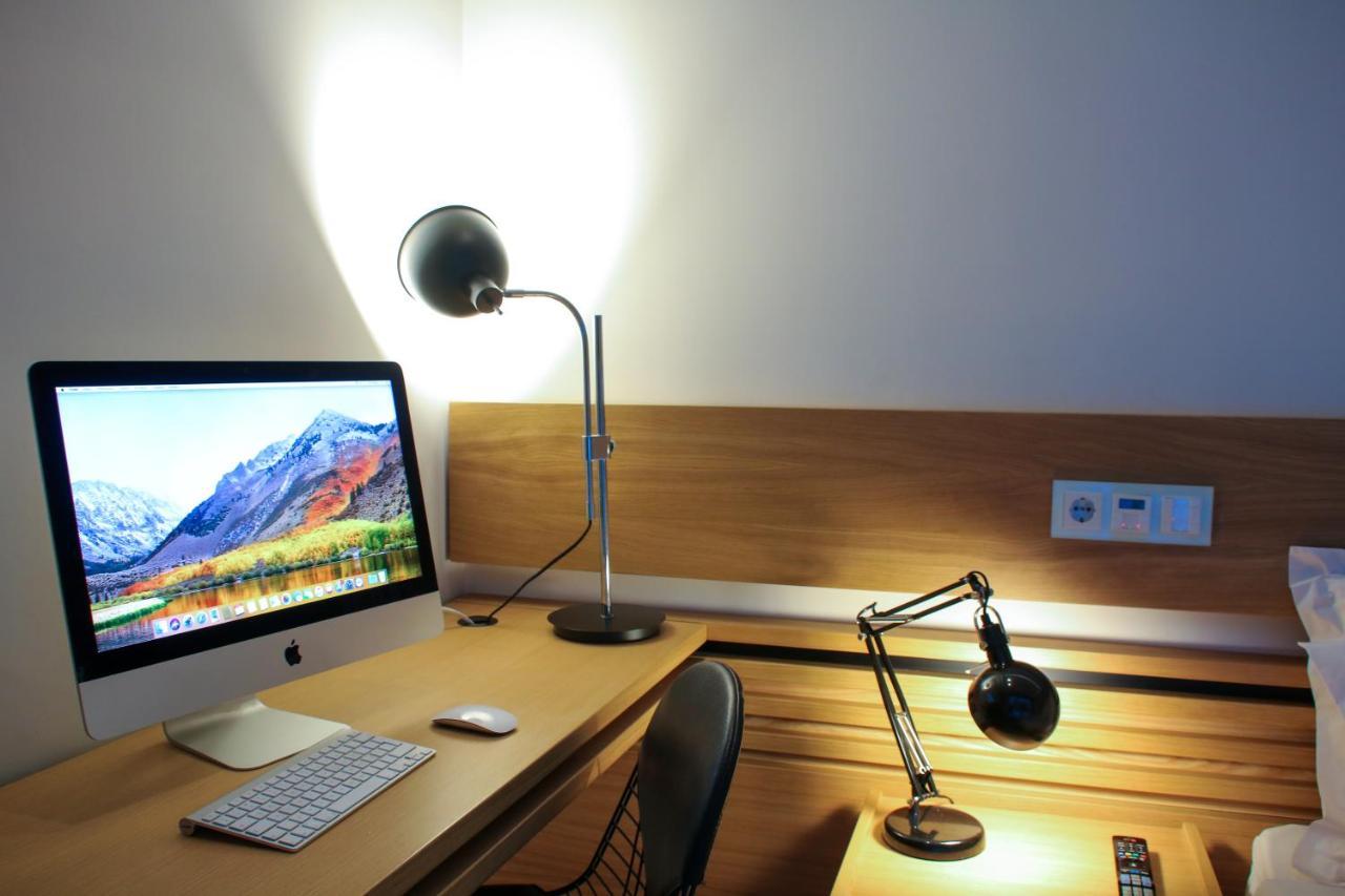Superior Central Apt|3Min To Metro|Ac|Netflix|Imac Athen Eksteriør billede